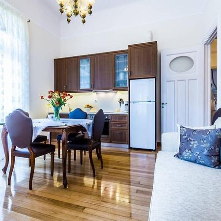 Neoclassical Apartment With 3 Bedrooms In Πειραιάς Εξωτερικό φωτογραφία