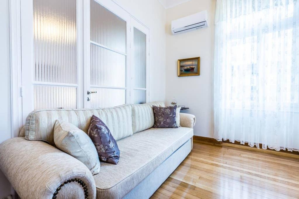 Neoclassical Apartment With 3 Bedrooms In Πειραιάς Εξωτερικό φωτογραφία