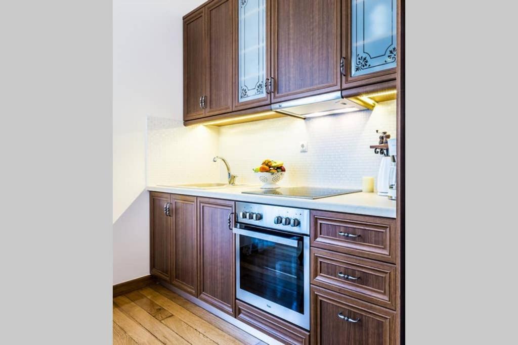 Neoclassical Apartment With 3 Bedrooms In Πειραιάς Εξωτερικό φωτογραφία