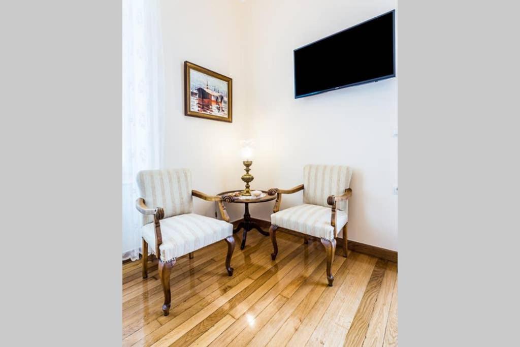 Neoclassical Apartment With 3 Bedrooms In Πειραιάς Εξωτερικό φωτογραφία
