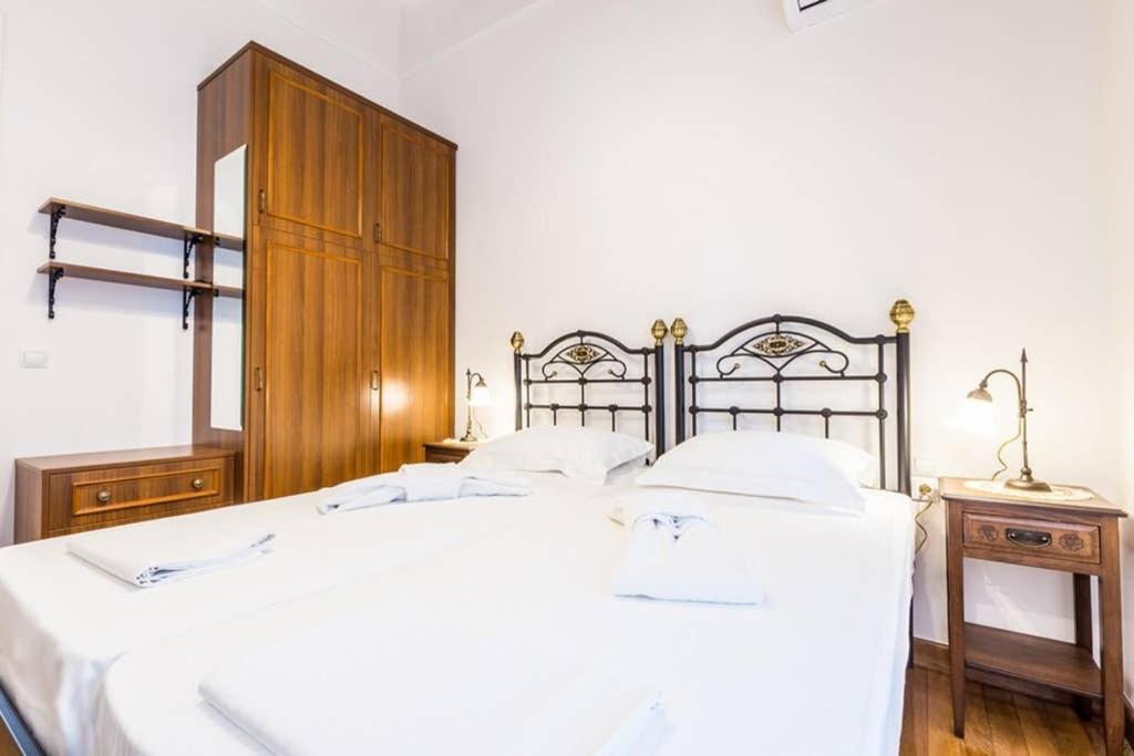 Neoclassical Apartment With 3 Bedrooms In Πειραιάς Εξωτερικό φωτογραφία