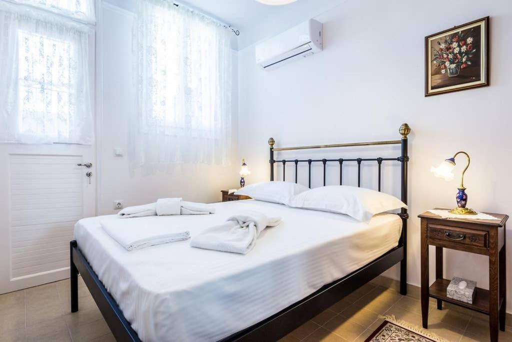 Neoclassical Apartment With 3 Bedrooms In Πειραιάς Εξωτερικό φωτογραφία