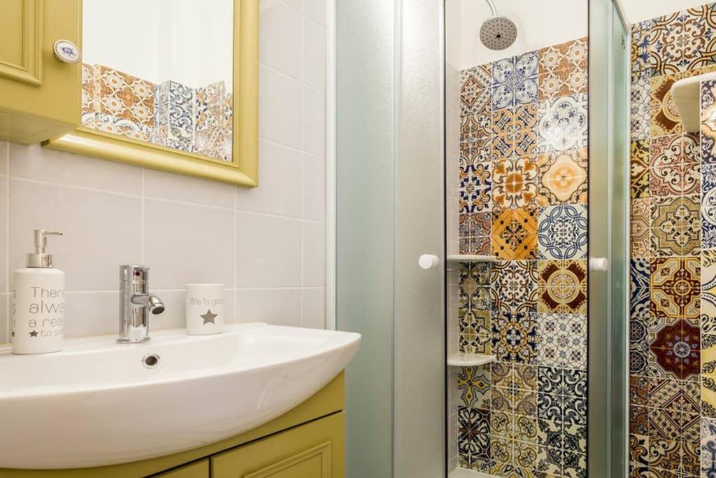Neoclassical Apartment With 3 Bedrooms In Πειραιάς Εξωτερικό φωτογραφία