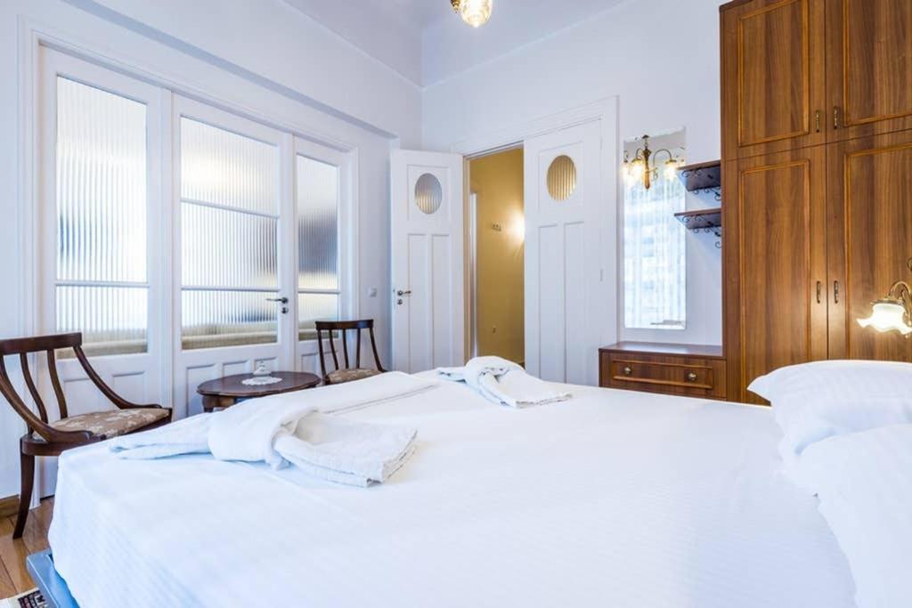 Neoclassical Apartment With 3 Bedrooms In Πειραιάς Εξωτερικό φωτογραφία