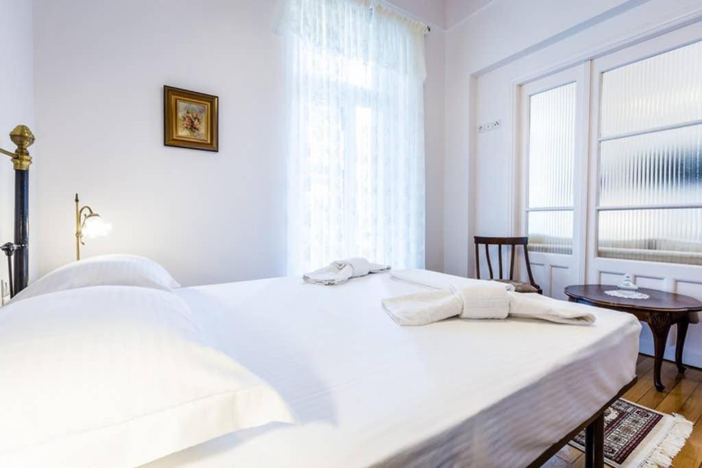 Neoclassical Apartment With 3 Bedrooms In Πειραιάς Εξωτερικό φωτογραφία